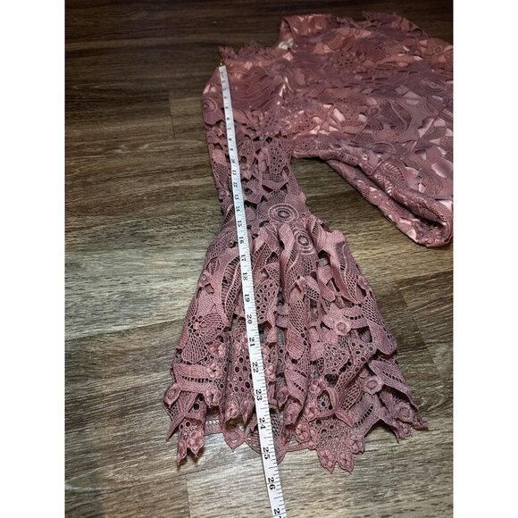 Rachel Parcell Windsor Dress in Mauve Berry Size Small Bell Sleeve Midi Lace - Picture 11 of 11
